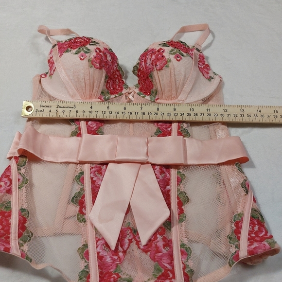 VICTORIA’S SECRET WOMEN'S FLORAL PINK CORSET SIZE 36B - Picture 4 of 8
